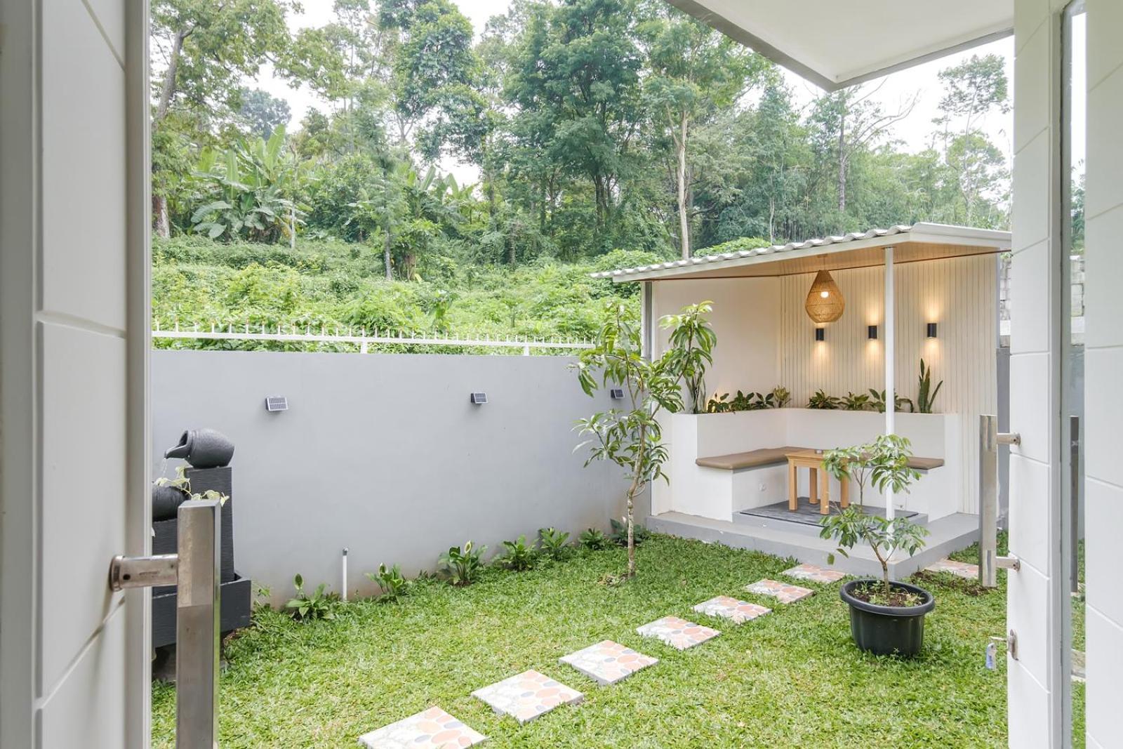 Calma Edelweiss Lawang Villa